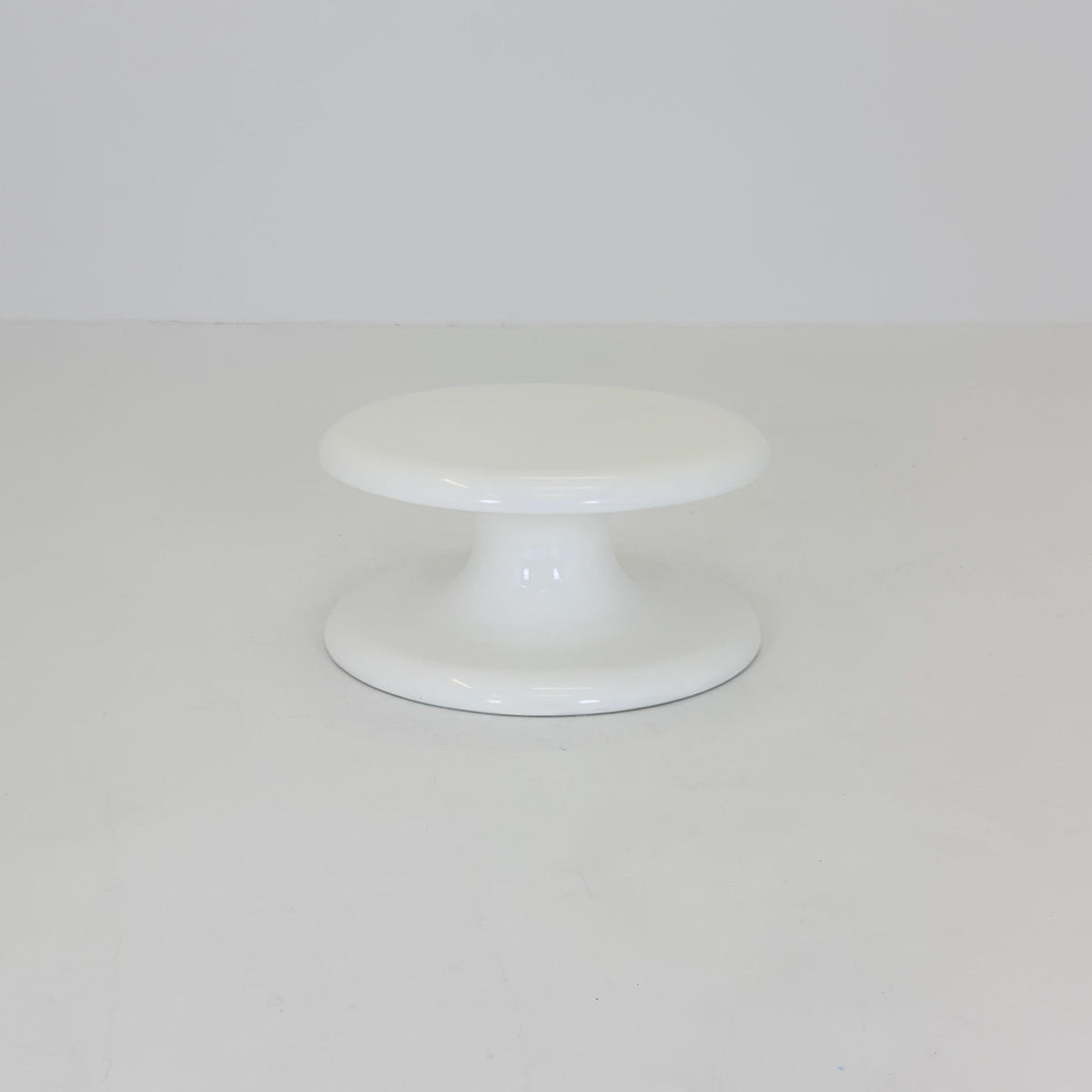 Rare Vintage Space Age Tulip Coffee Table, White Fiberglass, Italian Design, 1970s