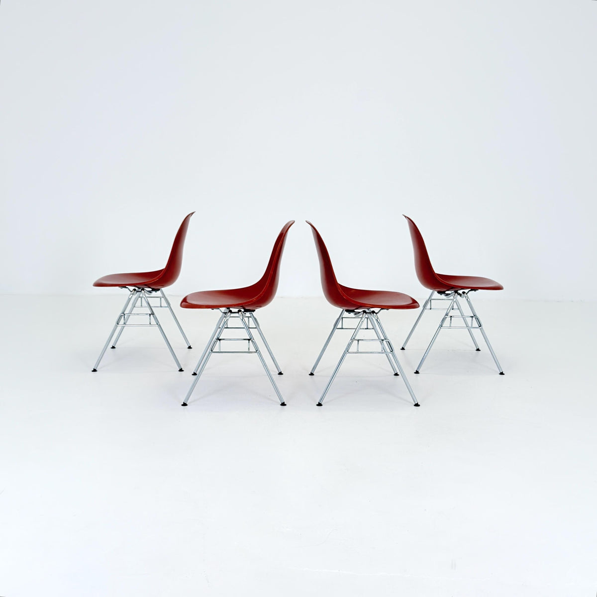 Set of 4 Original Herman Miller Eames DSS Fiberglass Chairs, Coral Orange, 1970s
