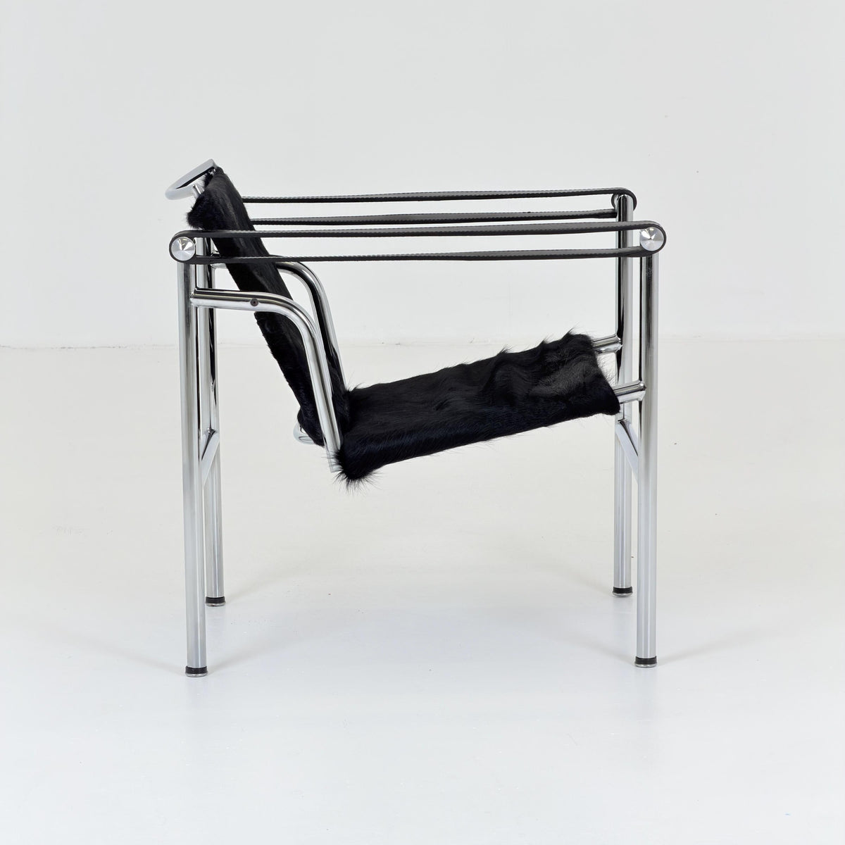 Mid century Bauhaus LC1 Style Sling Armchair, Black Pony Hair Hide & Chrome Frame, Italian Mid-Century Modern Lounge Chair, 1980 Italy
