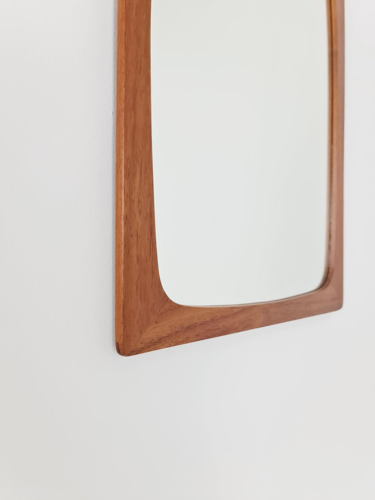 Small Dansih Teak mid-century Modern wall-mounted mirror, 1950s