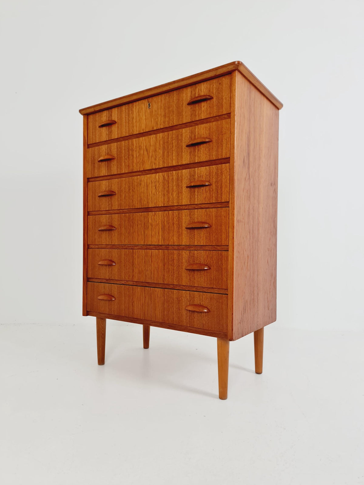 Midcentury danish design chest of drawers / drawer dresser /6 drawers cabinet By Ejsing Möbelfabrik 1960s