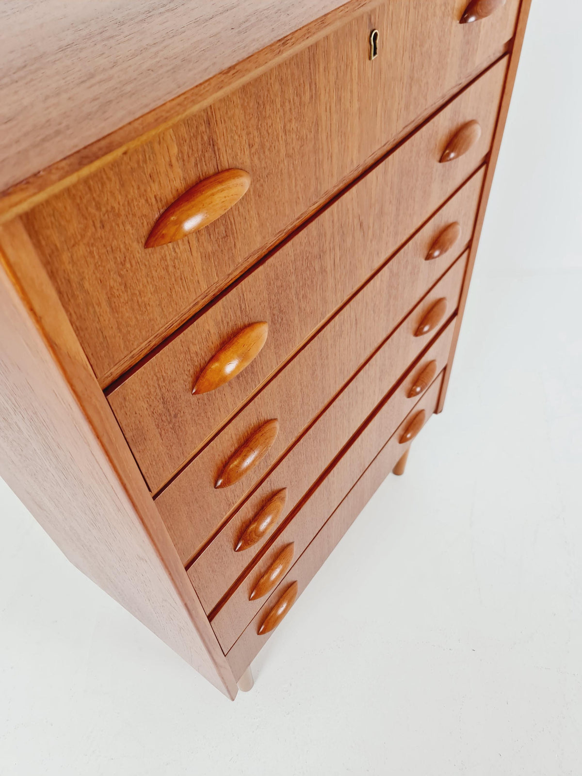 Midcentury danish design chest of drawers / drawer dresser /6 drawers cabinet By Ejsing Möbelfabrik 1960s