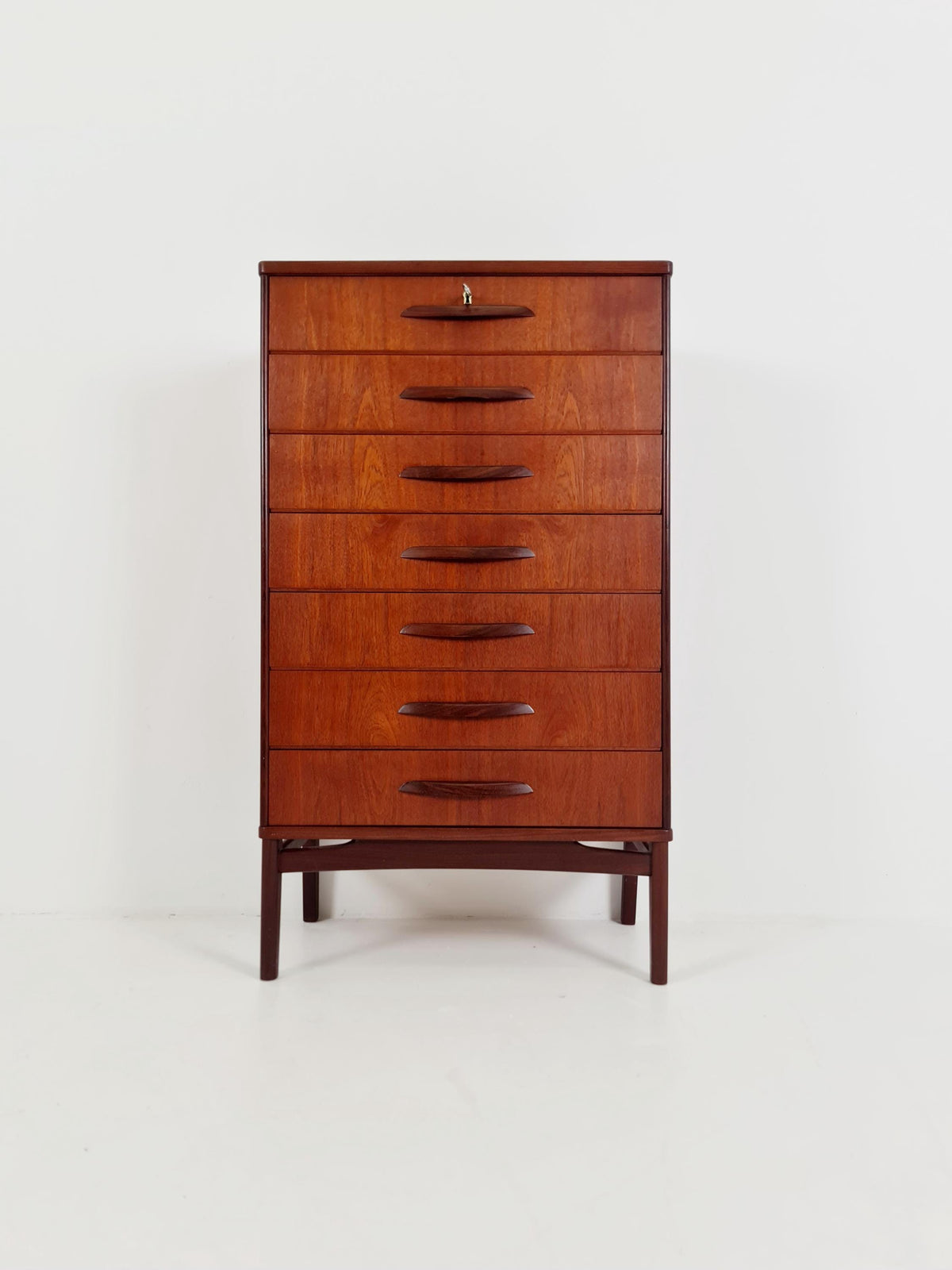 Midcentury danish design chest of drawers / drawer dresser /6 drawers cabinet, 1960s