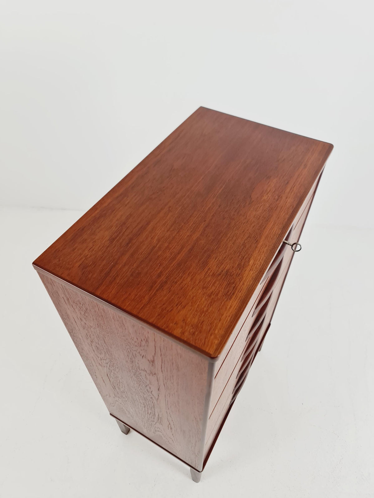 Midcentury danish design chest of drawers / drawer dresser /6 drawers cabinet, 1960s