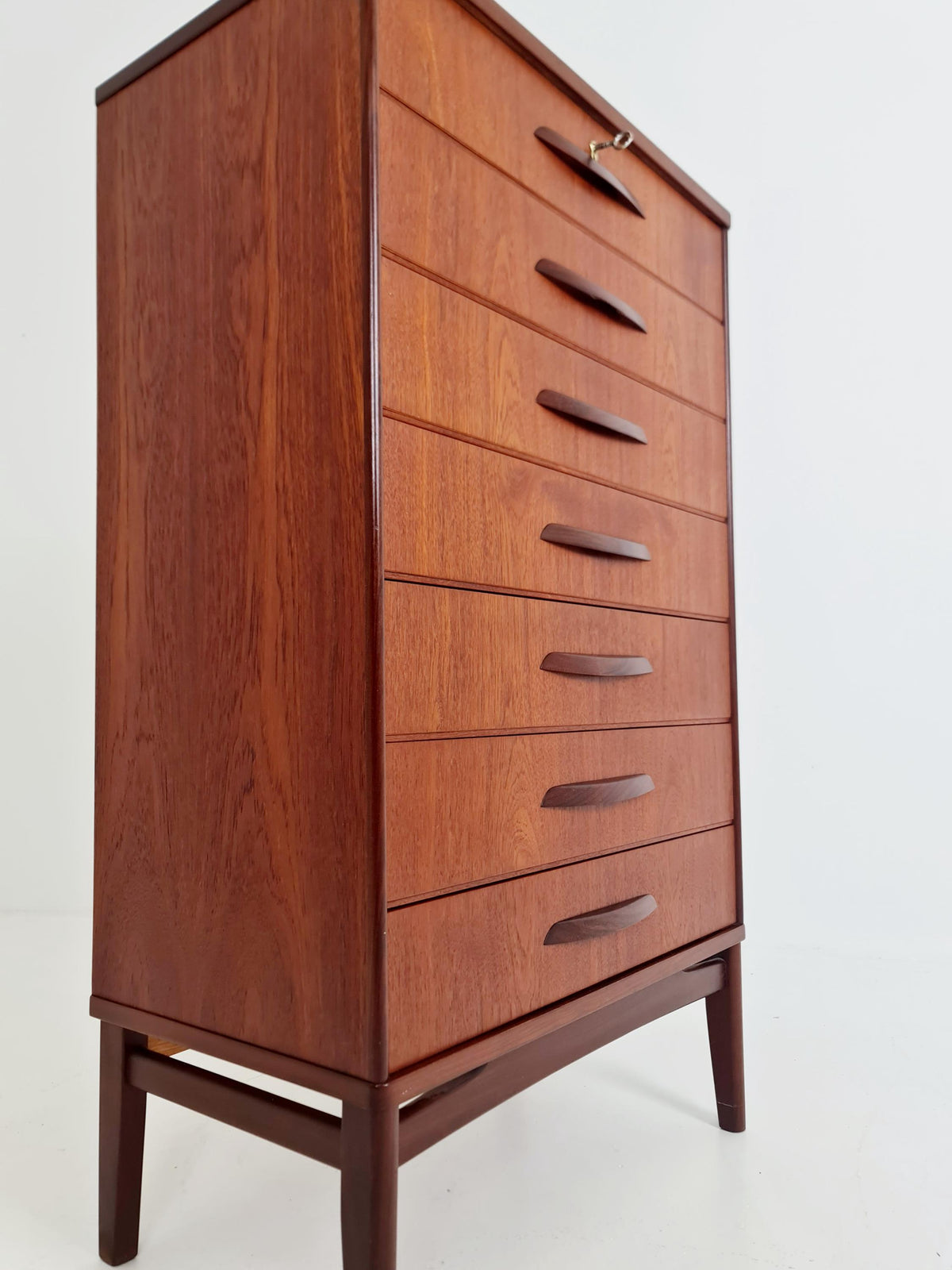Midcentury danish design chest of drawers / drawer dresser /6 drawers cabinet, 1960s