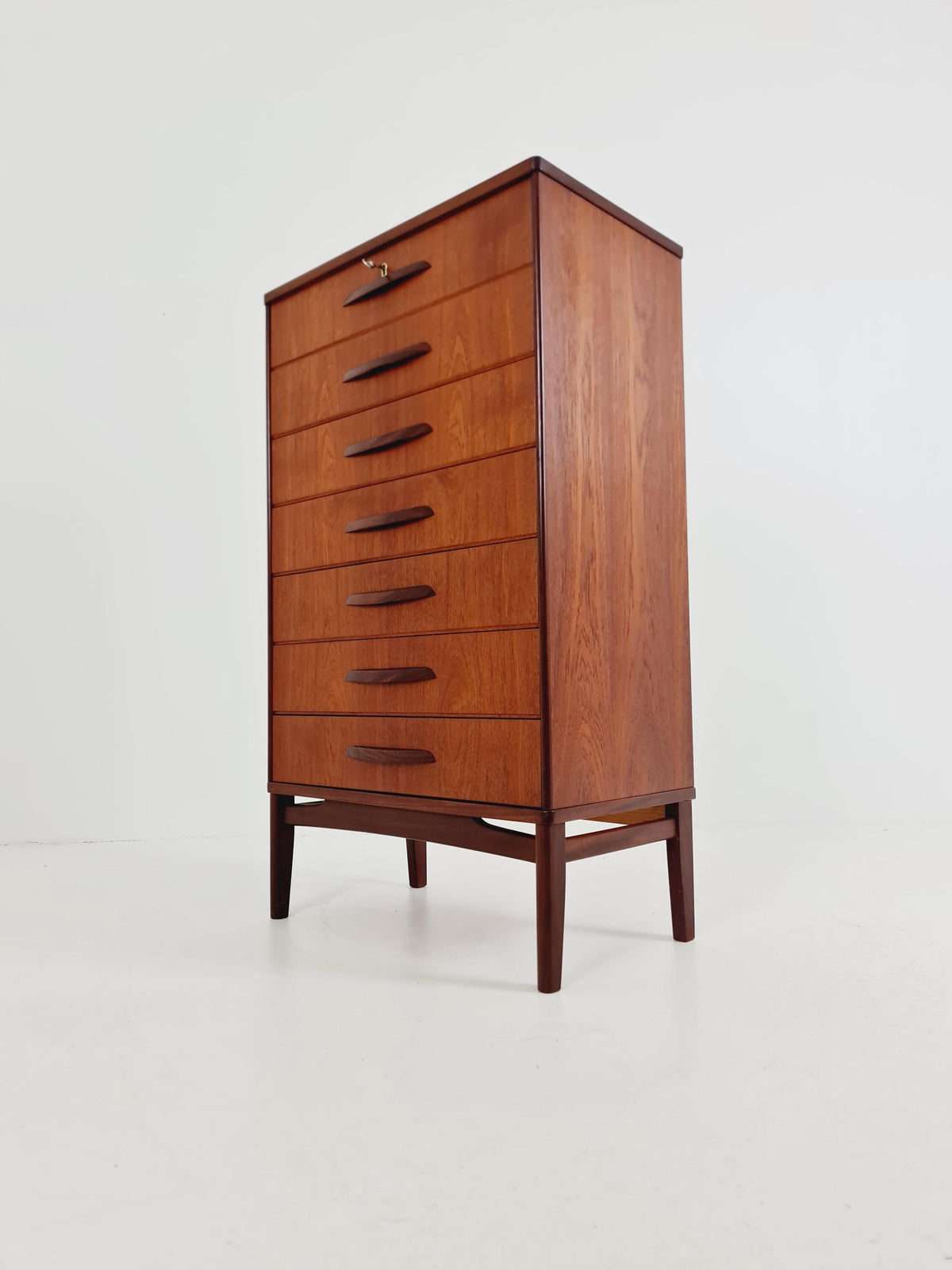 Midcentury danish design chest of drawers / drawer dresser /6 drawers cabinet, 1960s
