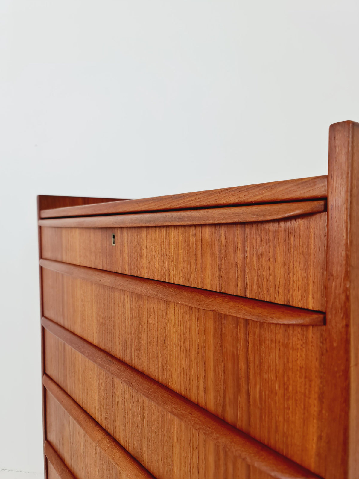 Midcentury danish design chest of drawers tallboy 1960s