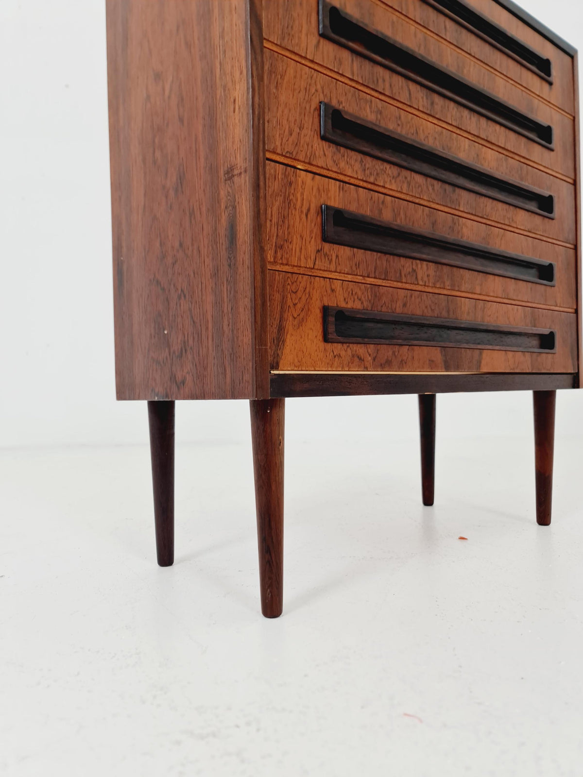 Midcentury danish drawer dresser /5 drawers by EDV. Valentinsen Möbelfabrik 1960s