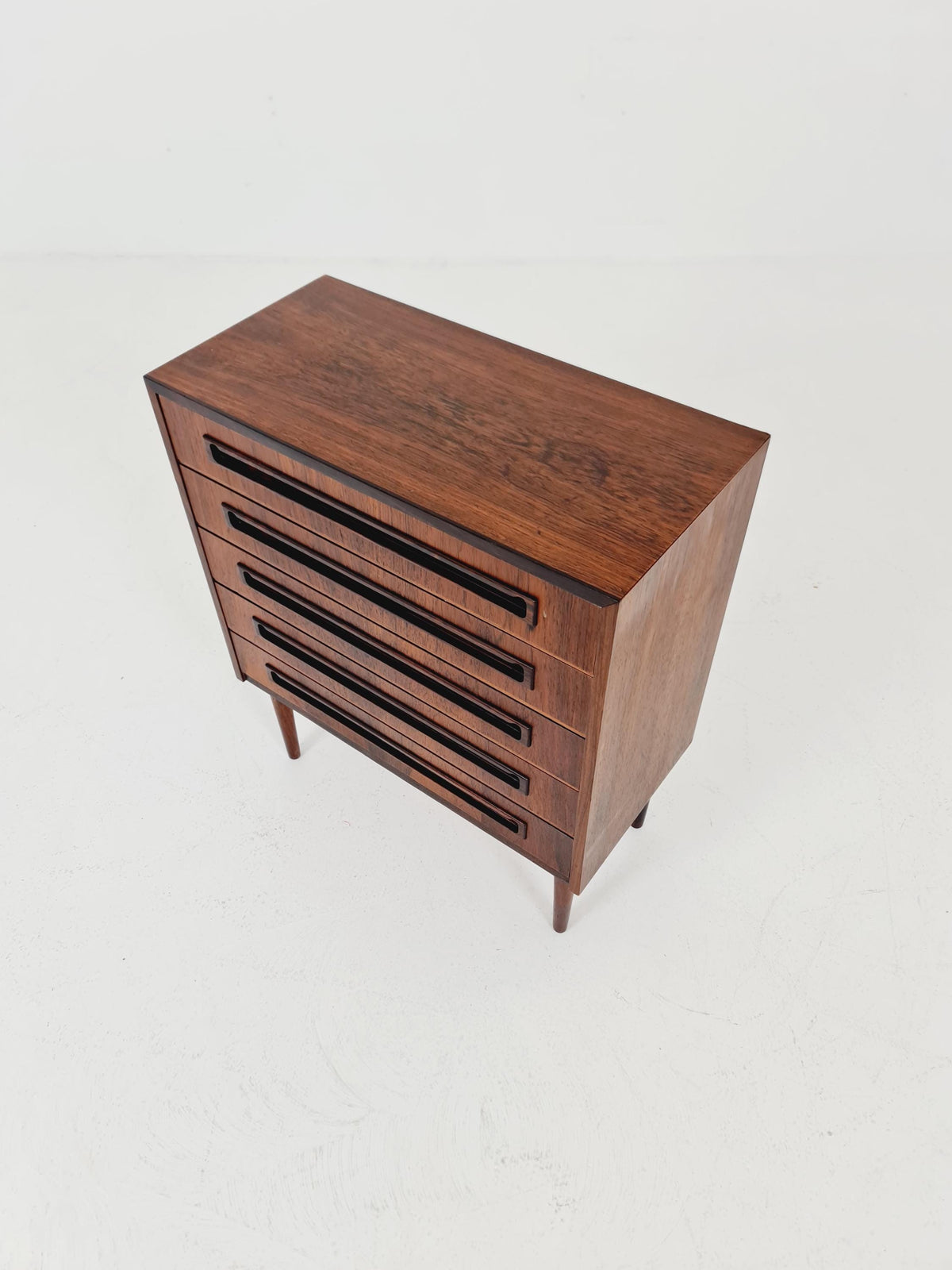 Midcentury danish drawer dresser /5 drawers by EDV. Valentinsen Möbelfabrik 1960s