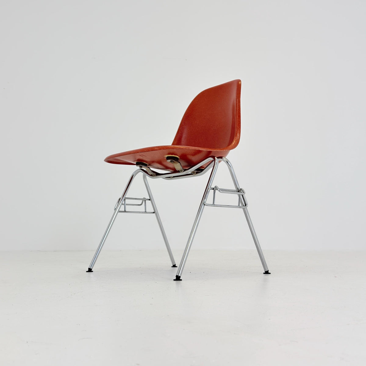 Set of 4 Original Herman Miller Eames DSS Fiberglass Chairs, Coral Orange, 1970s