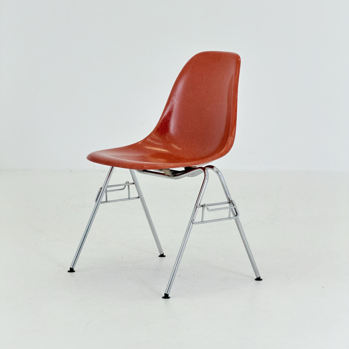 Set of 4 Original Herman Miller Eames DSS Fiberglass Chairs, Coral Orange, 1970s