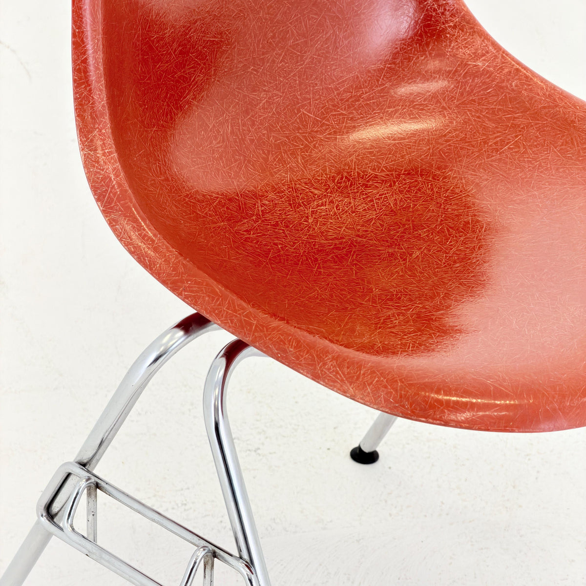 Set of 4 Original Herman Miller Eames DSS Fiberglass Chairs, Coral Orange, 1970s