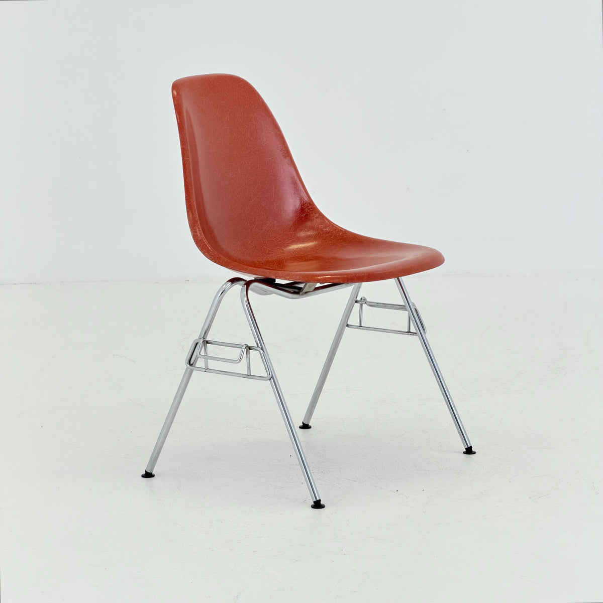 Set of 4 Original Herman Miller Eames DSS Fiberglass Chairs, Coral Orange, 1970s