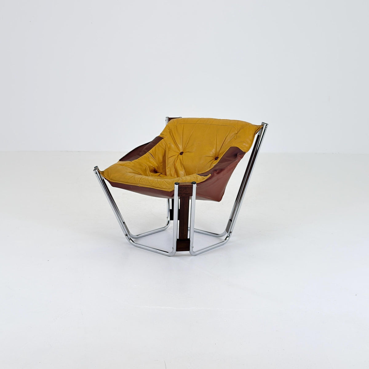 Mid century Sonic Lounge Chair by Odd Knutsen for Hjellegjerde mobler Norway 1970s