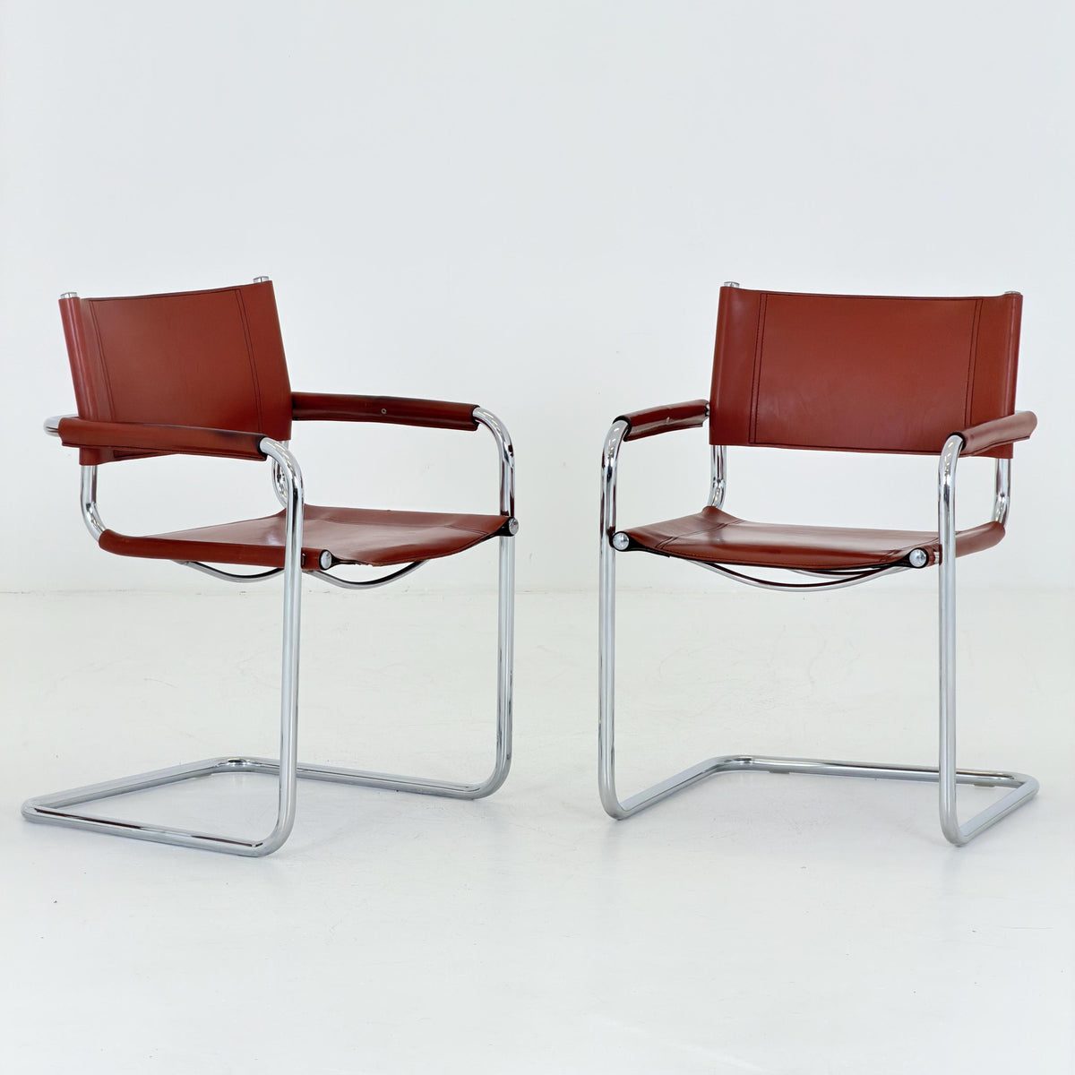 set of 4 Mid century Bauhaus Leather b34 armchairs by Mart Stam & Marcel Breuer for Fasem, Italy 1980s