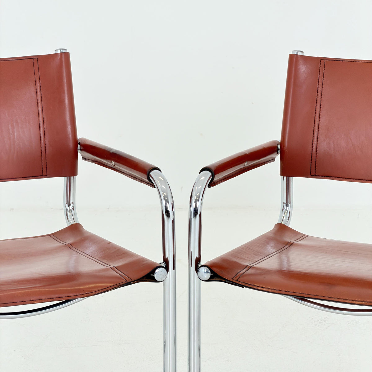 set of 4 Mid century Bauhaus Leather b34 armchairs by Mart Stam & Marcel Breuer for Fasem, Italy 1980s