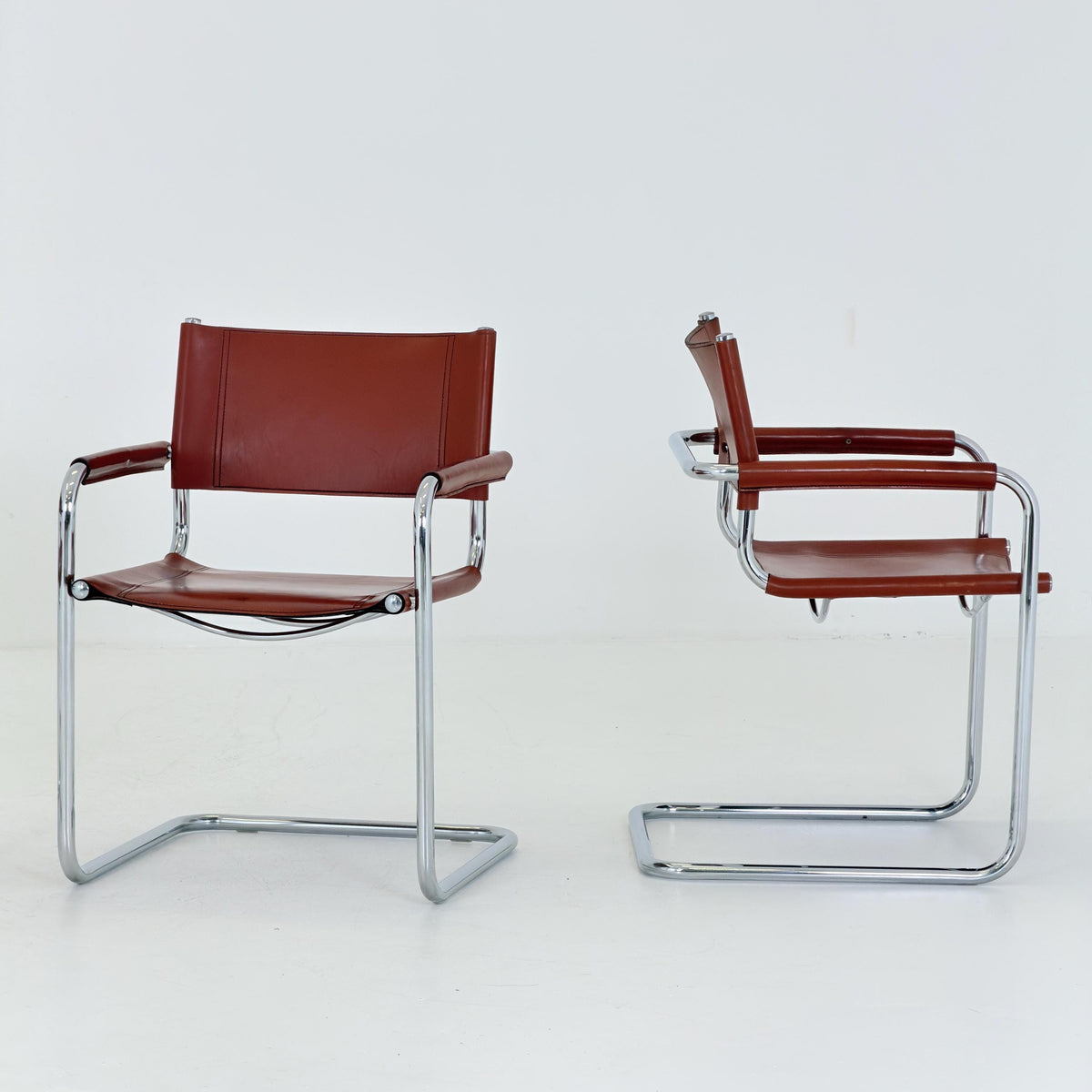 set of 4 Mid century Bauhaus Leather b34 armchairs by Mart Stam & Marcel Breuer for Fasem, Italy 1980s