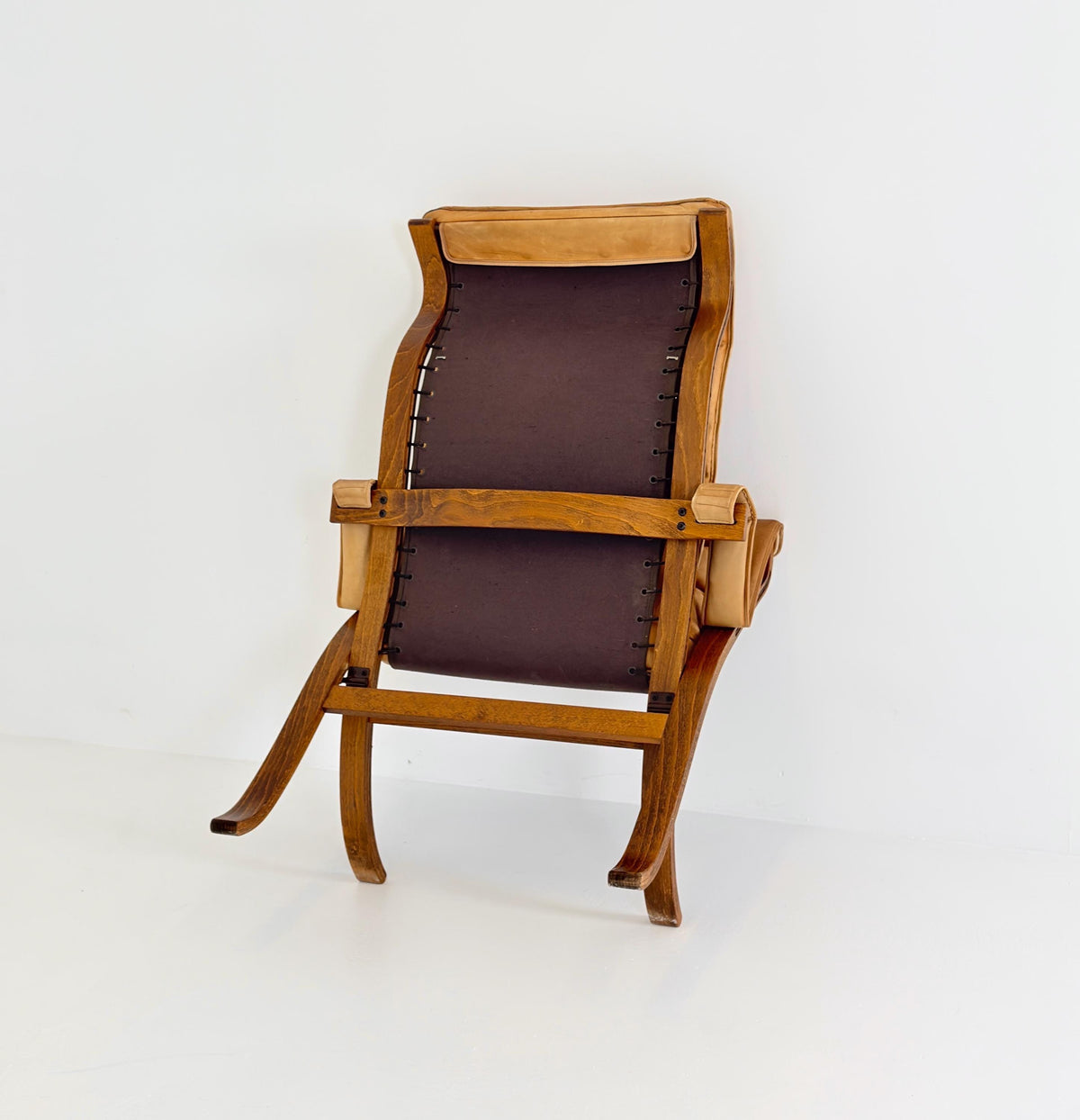 Rare Scandinavian Mid Century Lounge Chair by Ingmar Relling for Westnofa, Cognac Leather Flex Siesta Chair, Denmark, . 1960s
