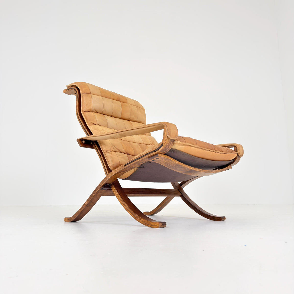 Rare Scandinavian Mid Century Lounge Chair by Ingmar Relling for Westnofa, Cognac Leather Flex Siesta Chair, Denmark, . 1960s