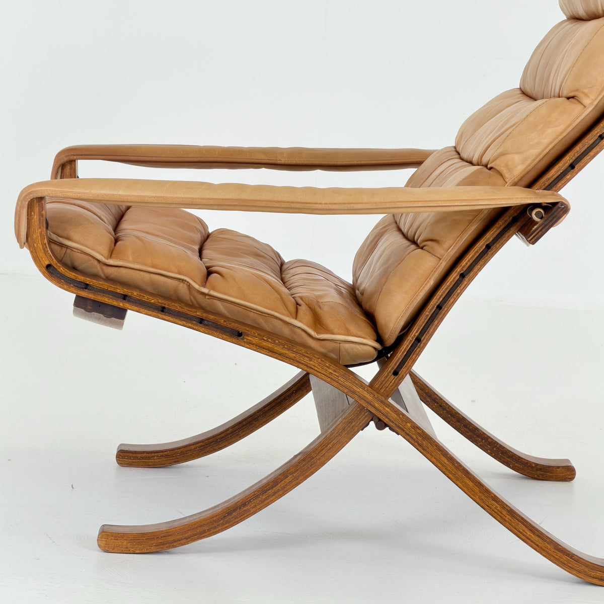 Rare Scandinavian Mid Century Lounge Chair by Ingmar Relling for Westnofa, Cognac Leather Flex Siesta Chair, Denmark, . 1960s