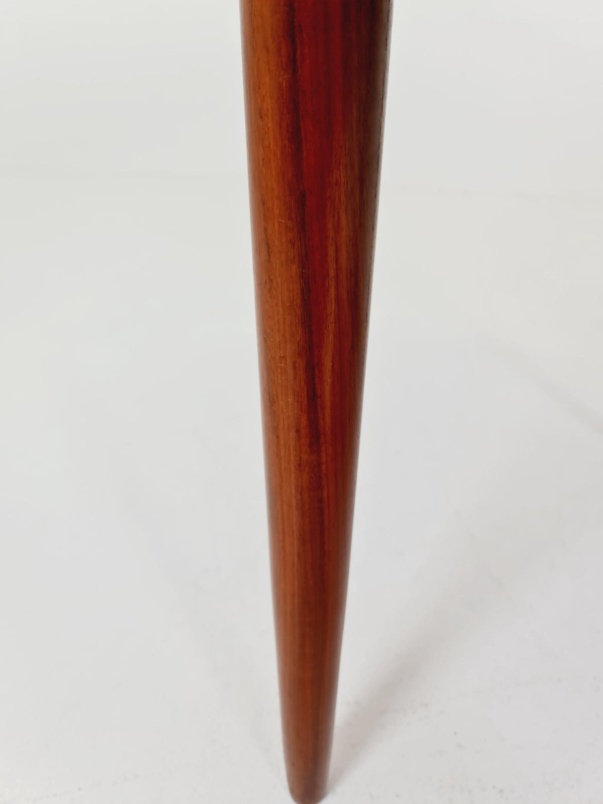 Round German Walnut Dining Table from Lübke, 1960s