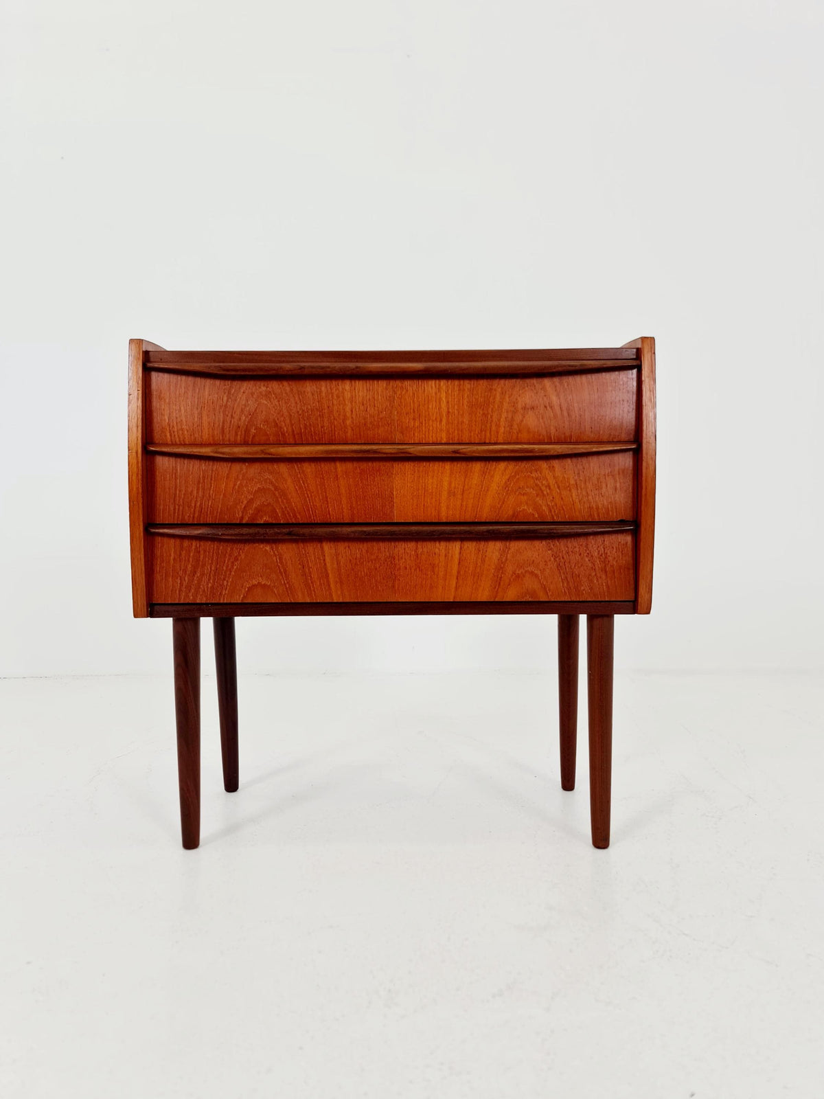 Midcentury danish drawer dresser /3 drawers /Nightstand 1960s