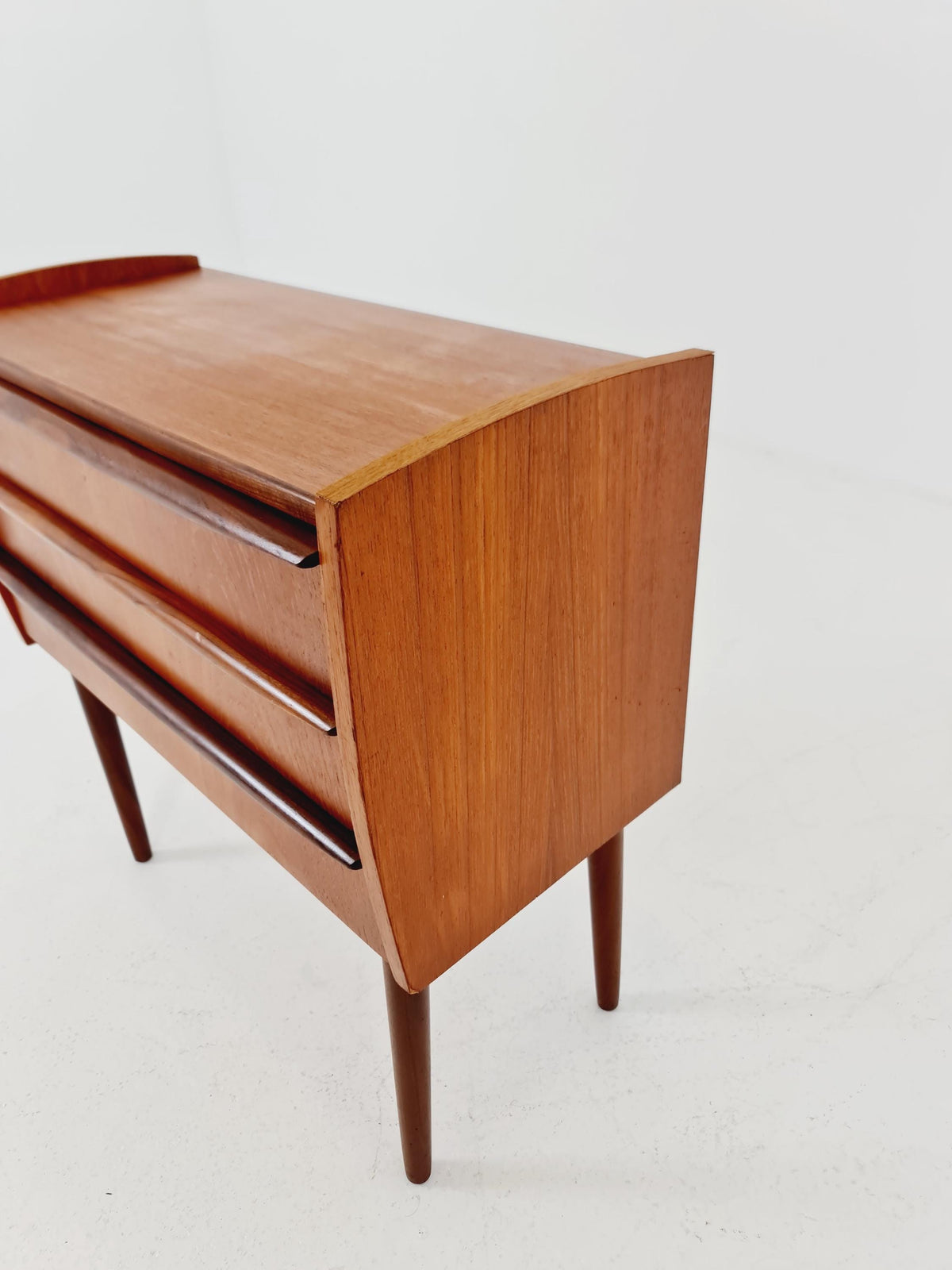 Midcentury danish drawer dresser /3 drawers /Nightstand 1960s
