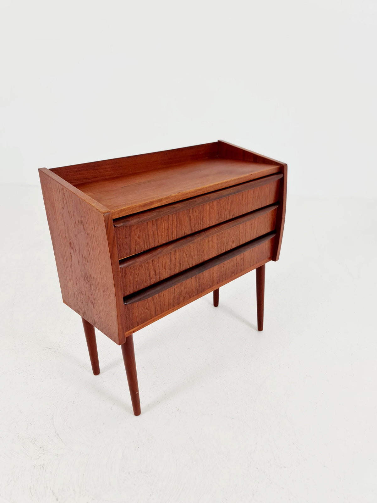 Midcentury danish drawer dresser /3 drawers /Nightstand 1960s