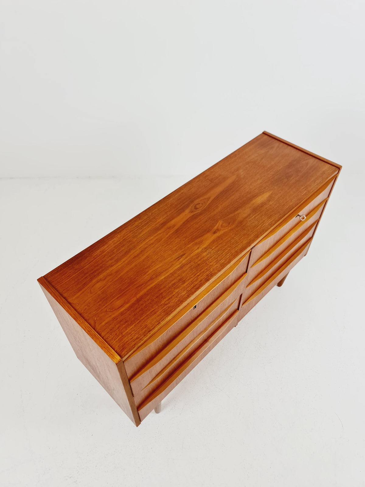 Midcentury danish design chest of drawers /Sideboard 1960s
