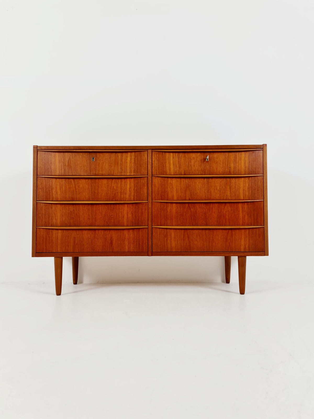 Midcentury danish design chest of drawers /Sideboard 1960s