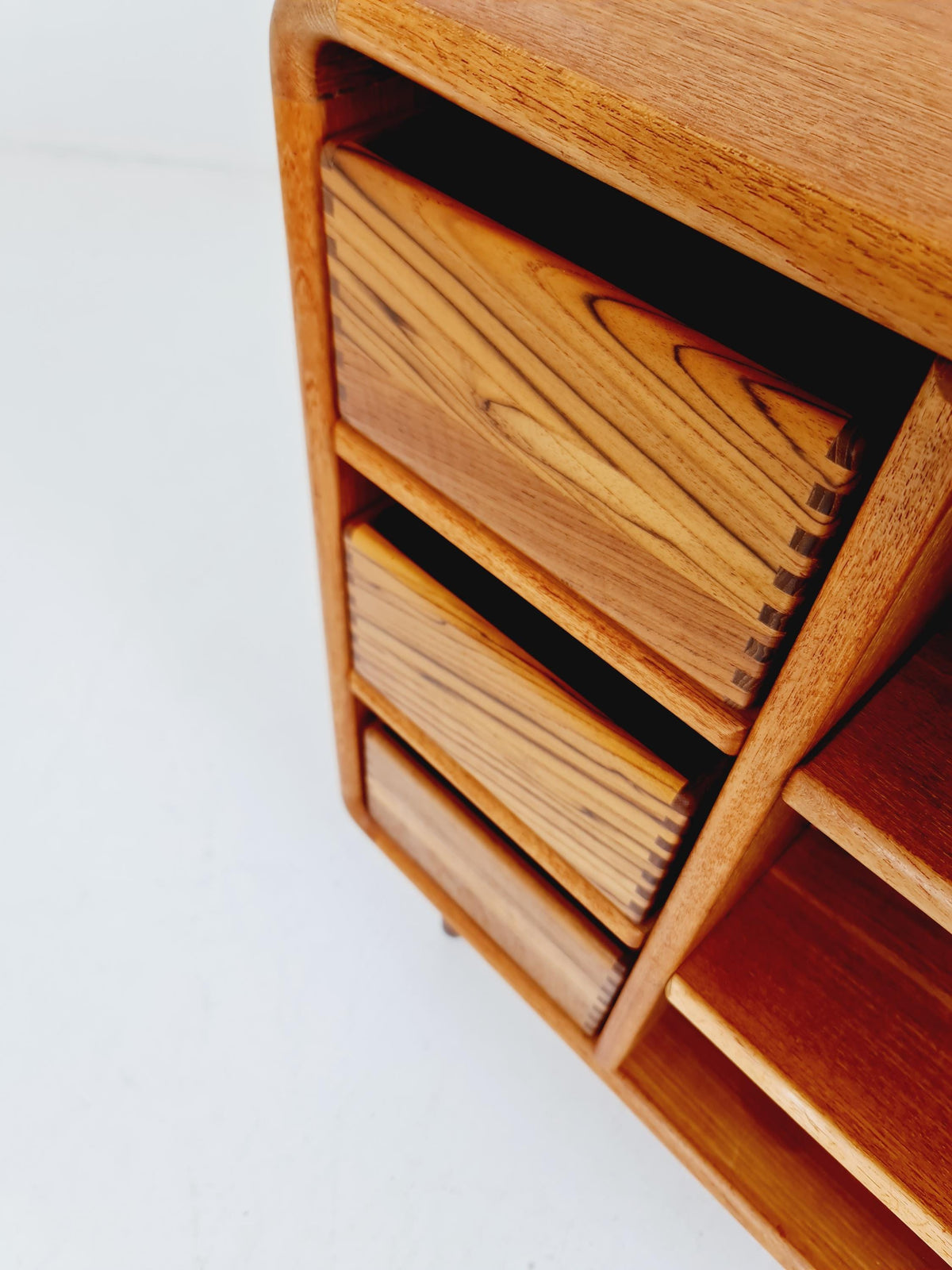 Mid century Solid Danish teak hallway cabinet, Record cabinet By Dyrlund 1960s