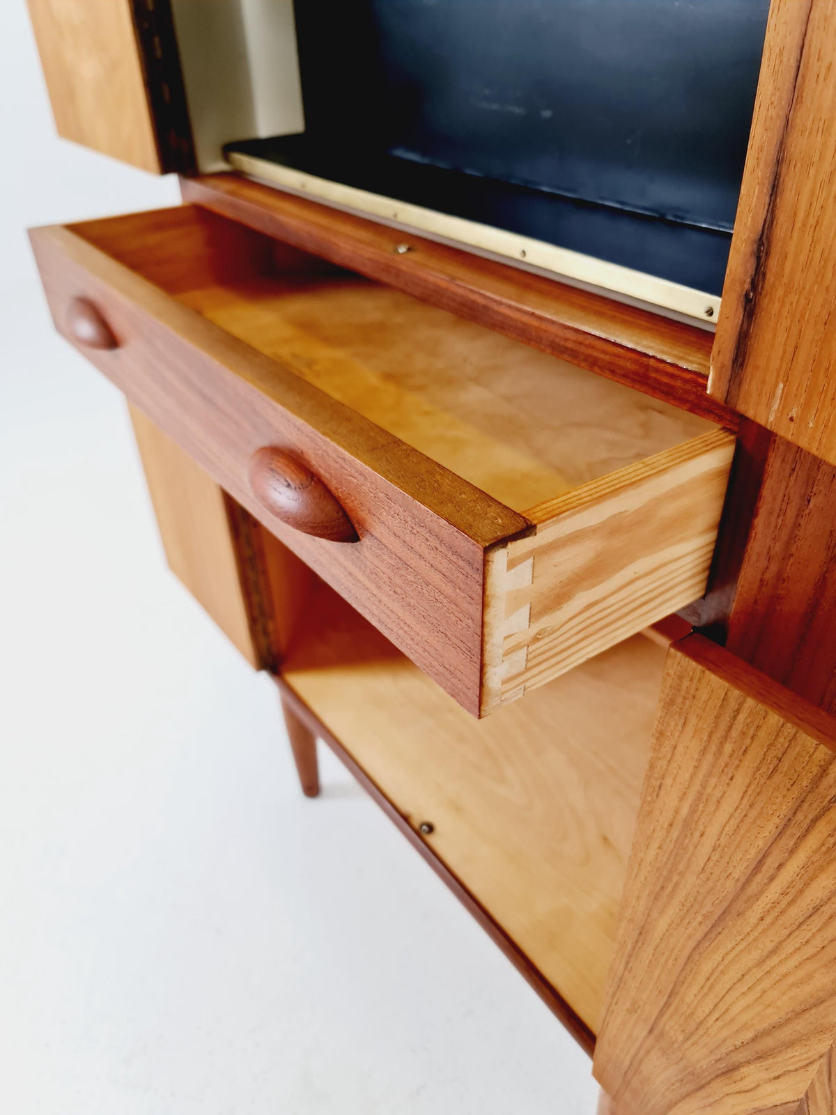 Mid Century Modern danish Drniks corner cabinet teak 1960s