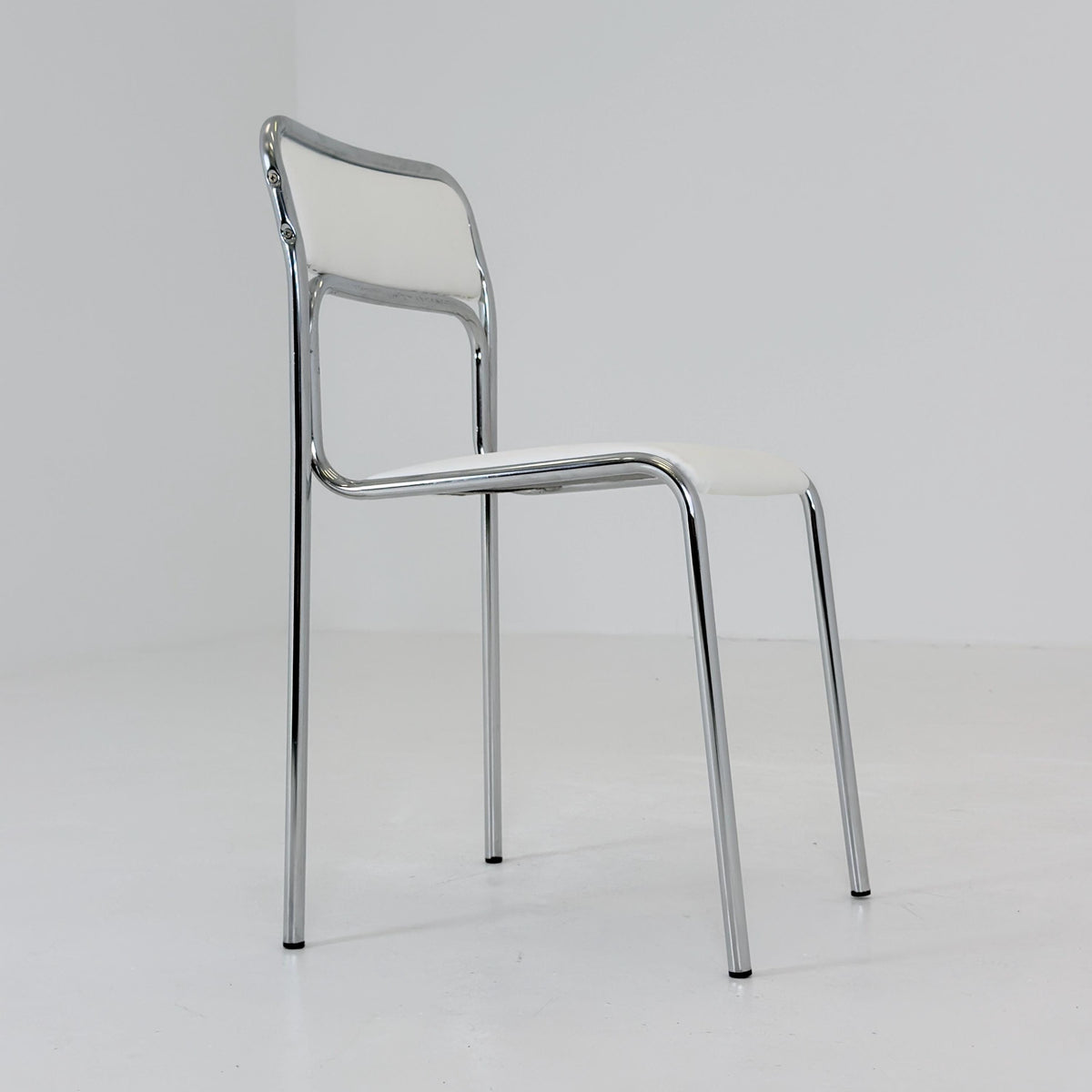 Mid Century Bauhaus minimalistic Tubular Chair | white Faux Leather | Minimalist Stackable Chair | 1980s Italy