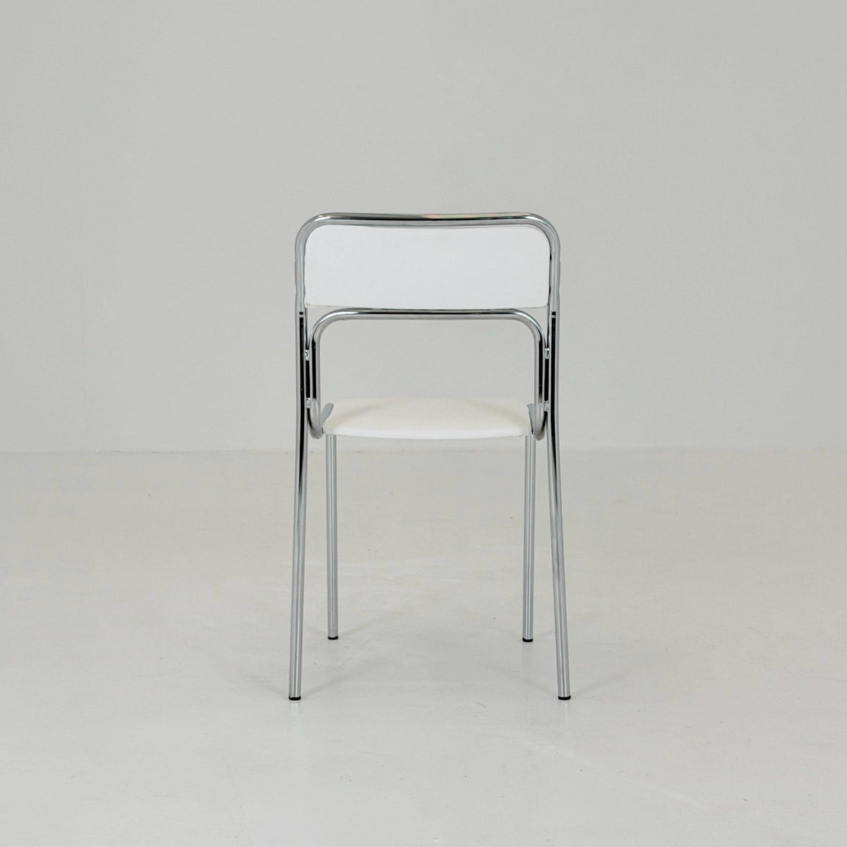 Mid Century Bauhaus minimalistic Tubular Chair | white Faux Leather | Minimalist Stackable Chair | 1980s Italy