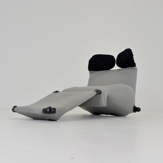 Iconic Wink Armchair by Toshiyuki Kita – grey and black by Cassina , Italy, 2000s