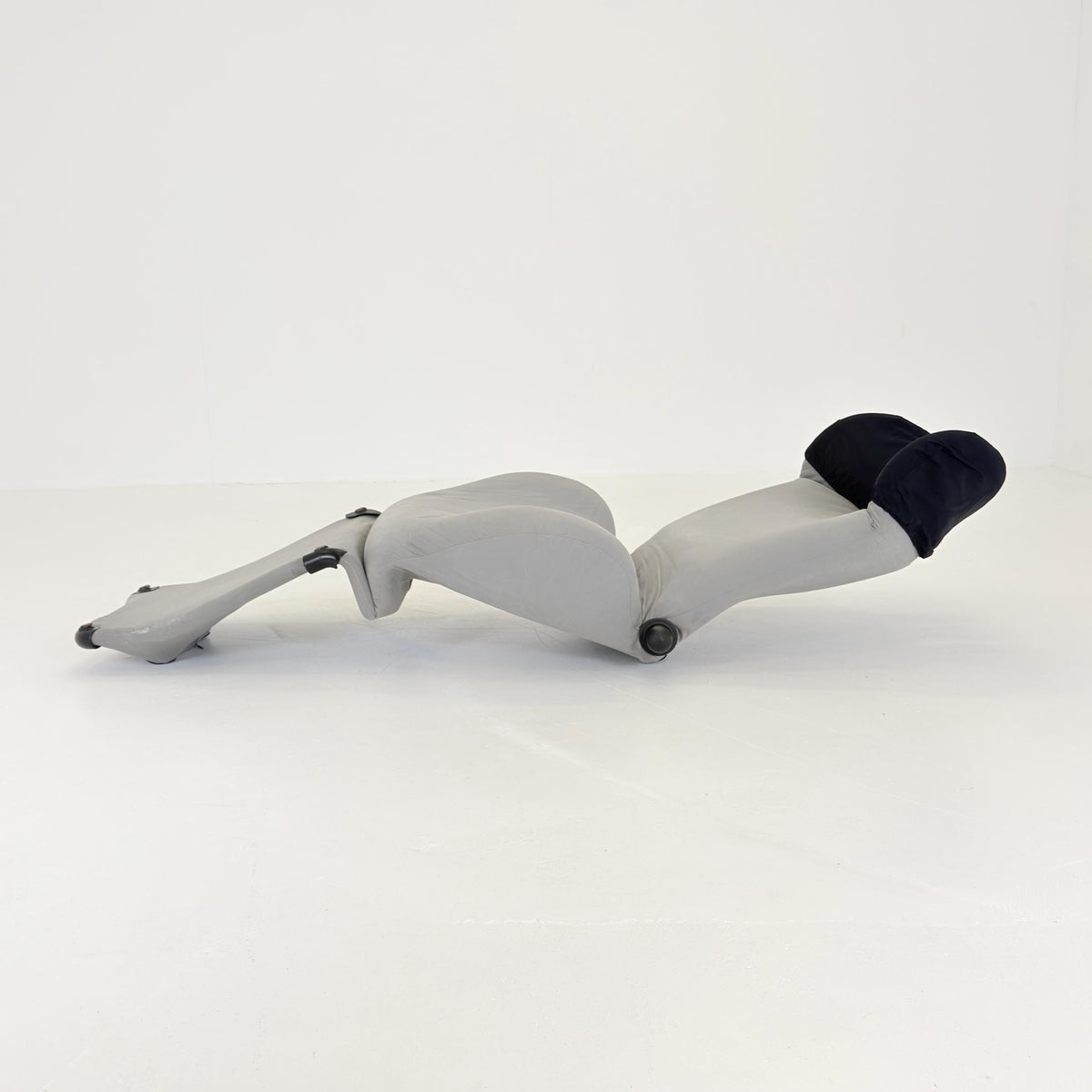 Iconic Wink Armchair by Toshiyuki Kita – grey and black by Cassina , Italy, 2000s