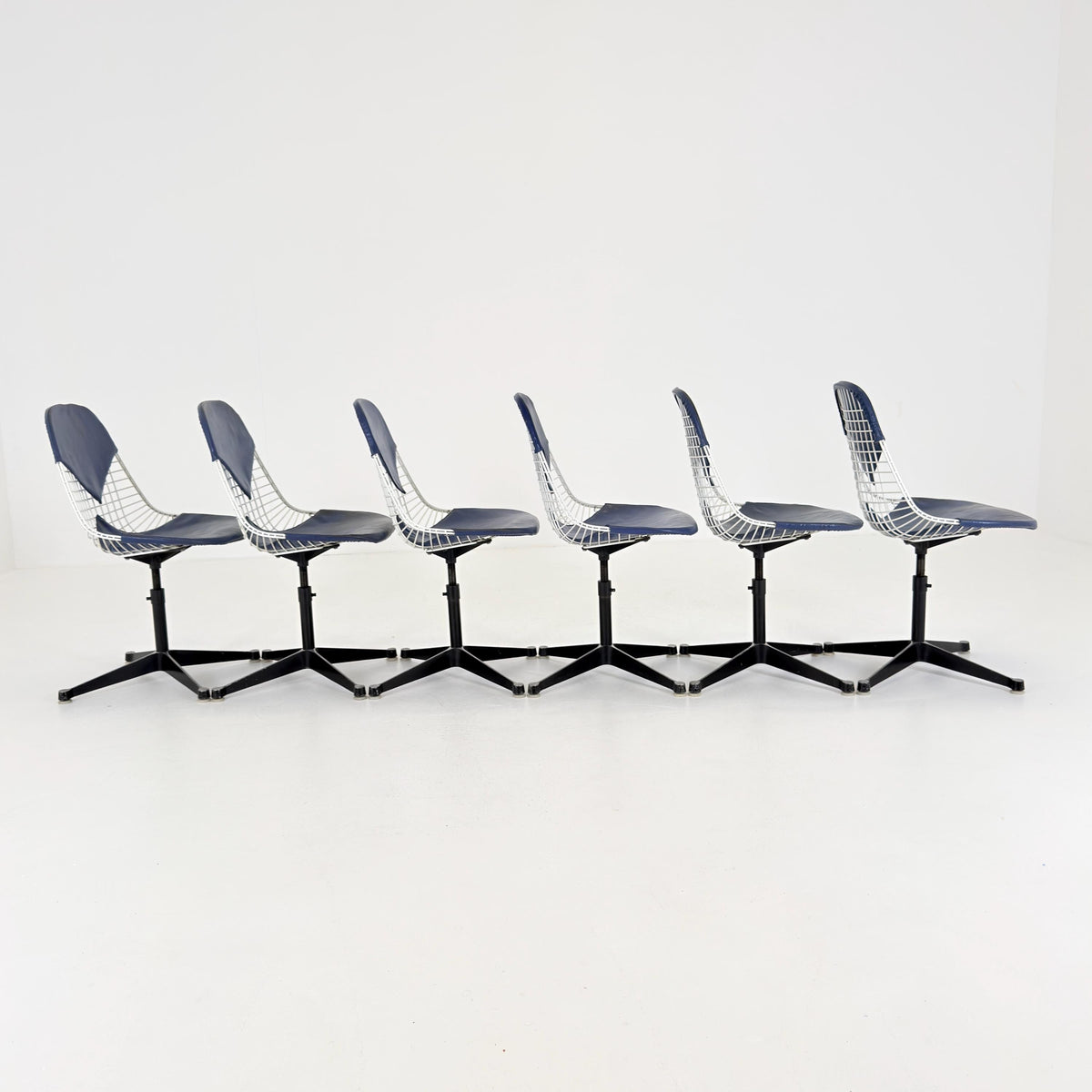 Set of 6 Original Mid Century Modern Charles Eames wire PKC2 Chairs by Herman Miller, Blue Bikini Leather, 1960s