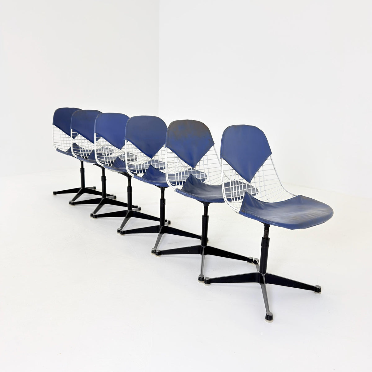 Set of 6 Original Mid Century Modern Charles Eames wire PKC2 Chairs by Herman Miller, Blue Bikini Leather, 1960s