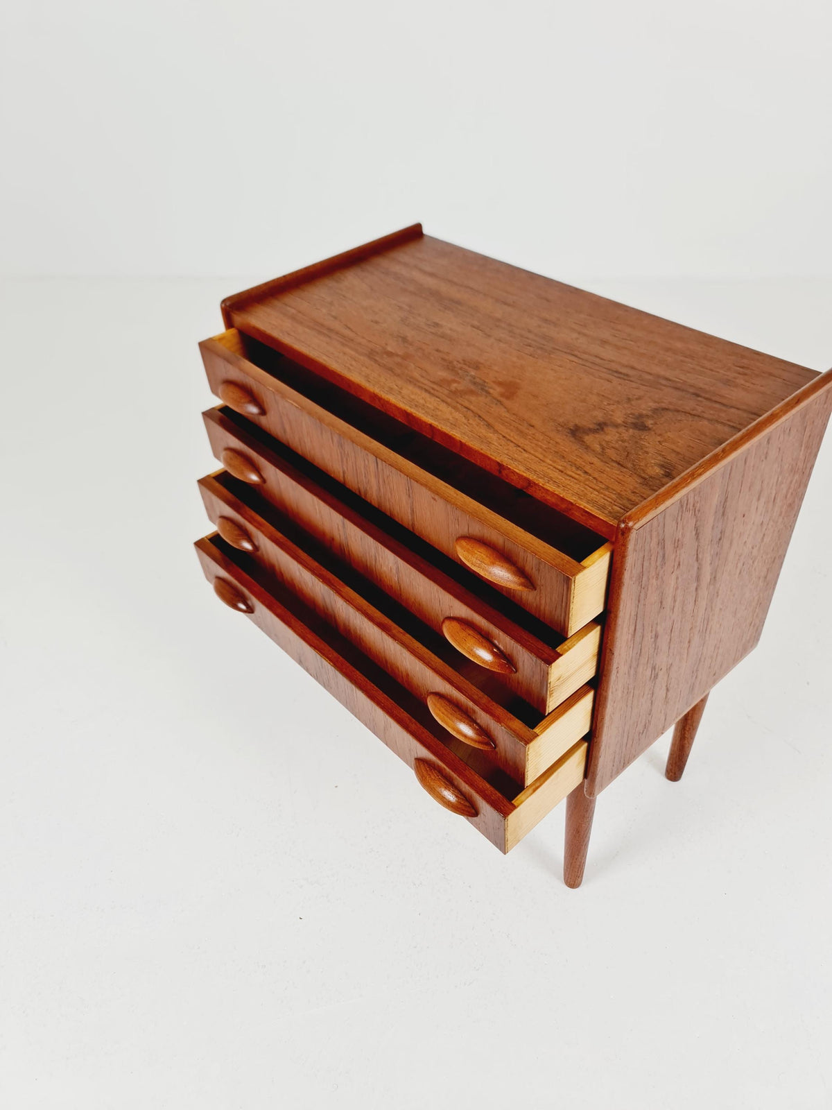 Midcentury danish drawer dresser /4 drawers 1960s