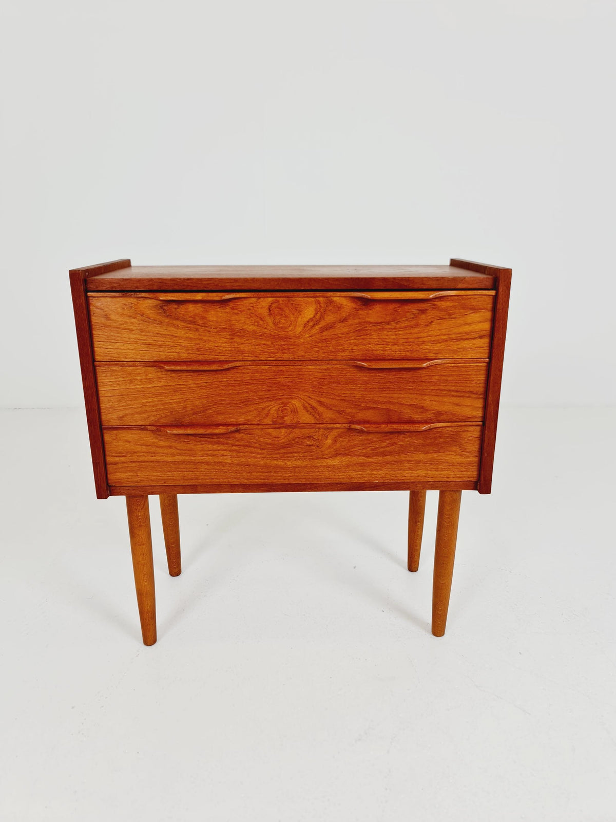 Midcentury danish drawer dresser /3 drawers 1960s