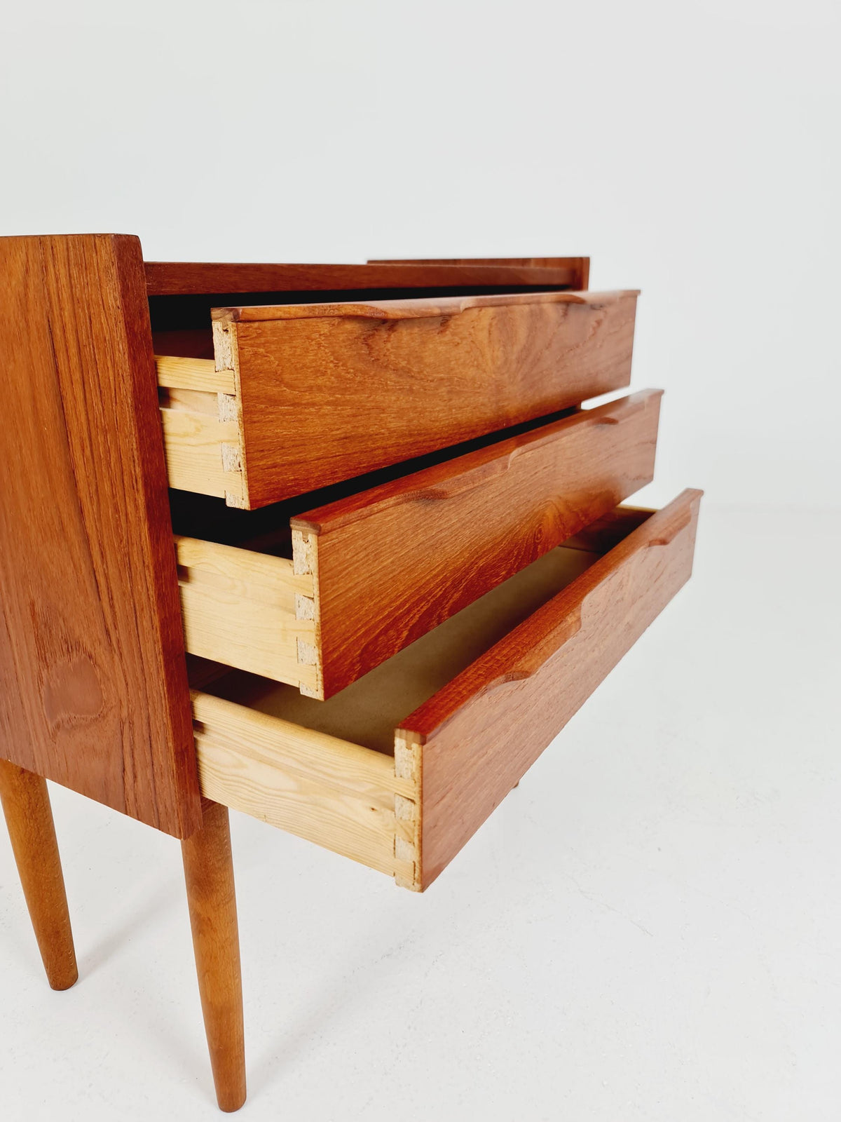 Midcentury danish drawer dresser /3 drawers 1960s