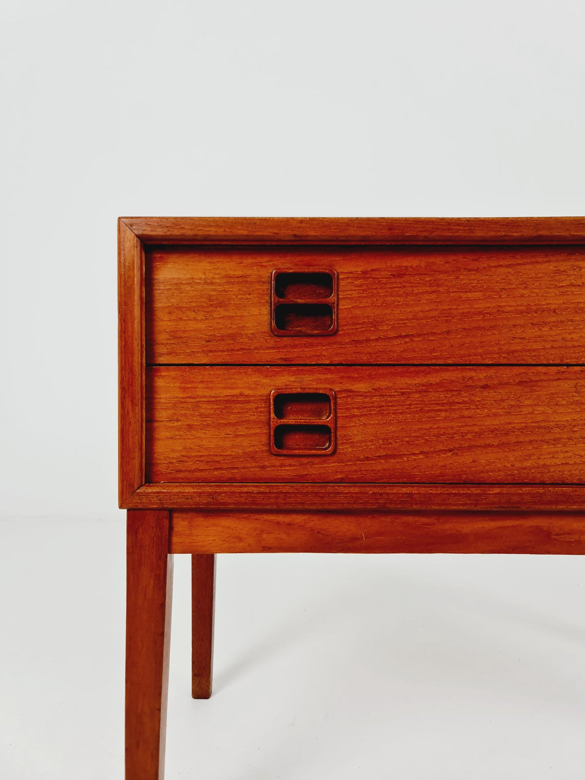 Midcentury Danish design chest of drawers / drawer dresser /2drawers cabinet, 1960s