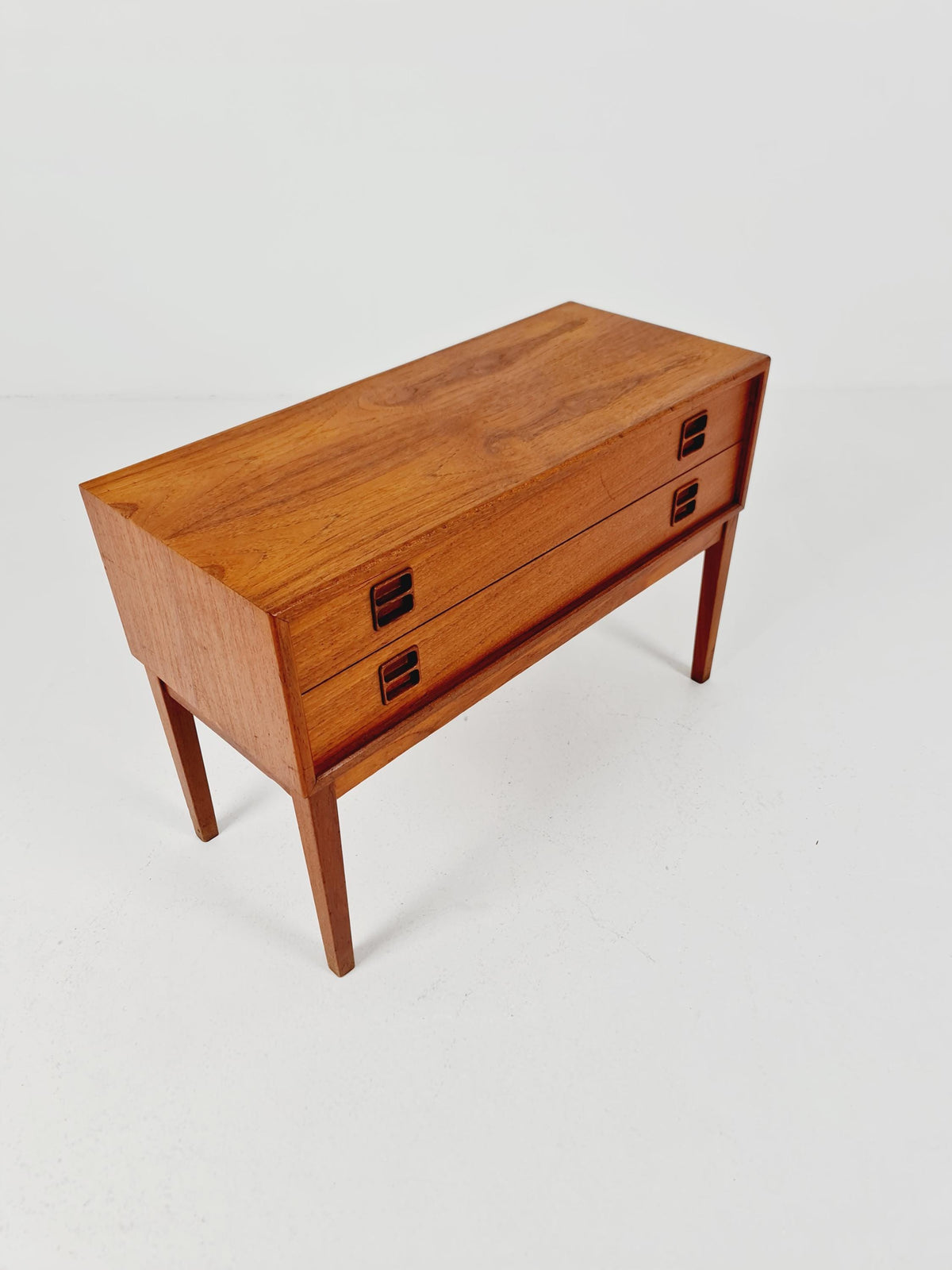 Midcentury Danish design chest of drawers / drawer dresser /2drawers cabinet, 1960s