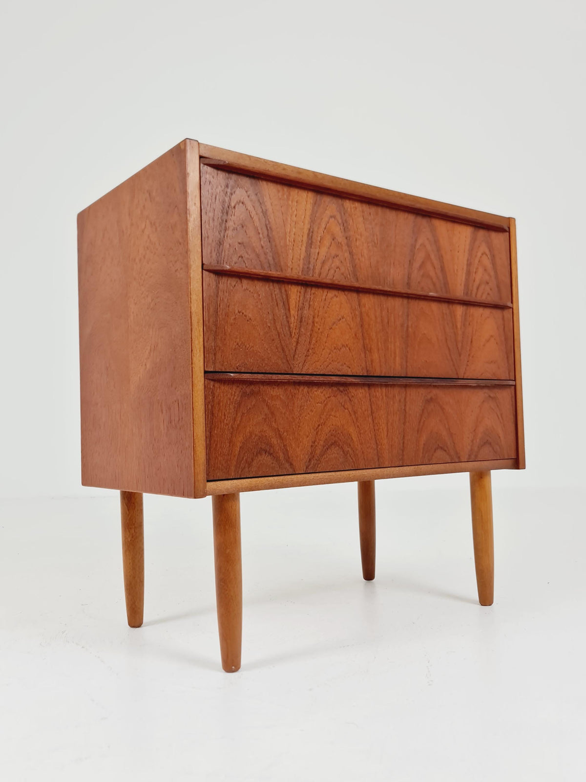 Midcentury danish drawer dresser /3 drawers 1960s