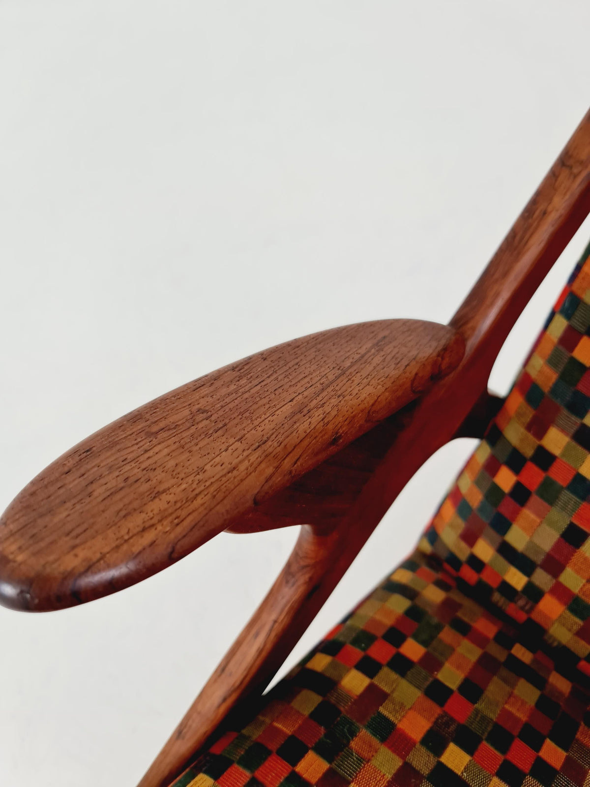 Ultra Rare Mid-Century Modern Rosewood Rocking Chair – Sculptural Frame & Vintage, 1960s