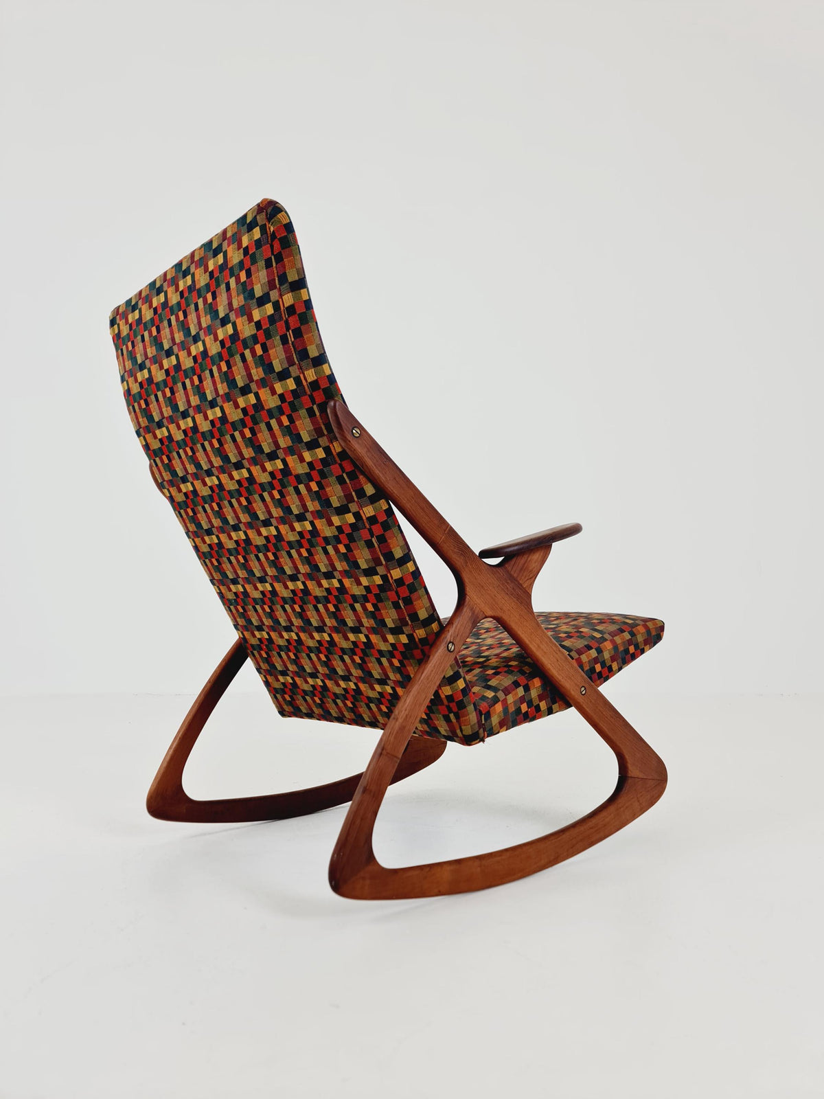 Ultra Rare Mid-Century Modern Rosewood Rocking Chair – Sculptural Frame & Vintage, 1960s