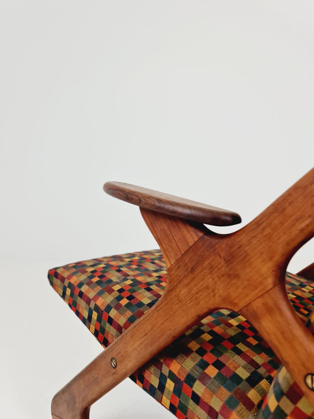 Ultra Rare Mid-Century Modern Rosewood Rocking Chair – Sculptural Frame & Vintage, 1960s