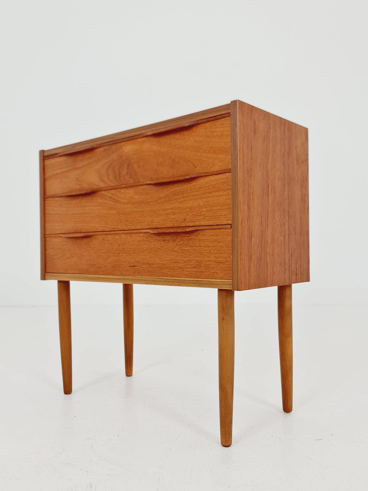 Midcentury danish drawer dresser /3 drawers 1960s