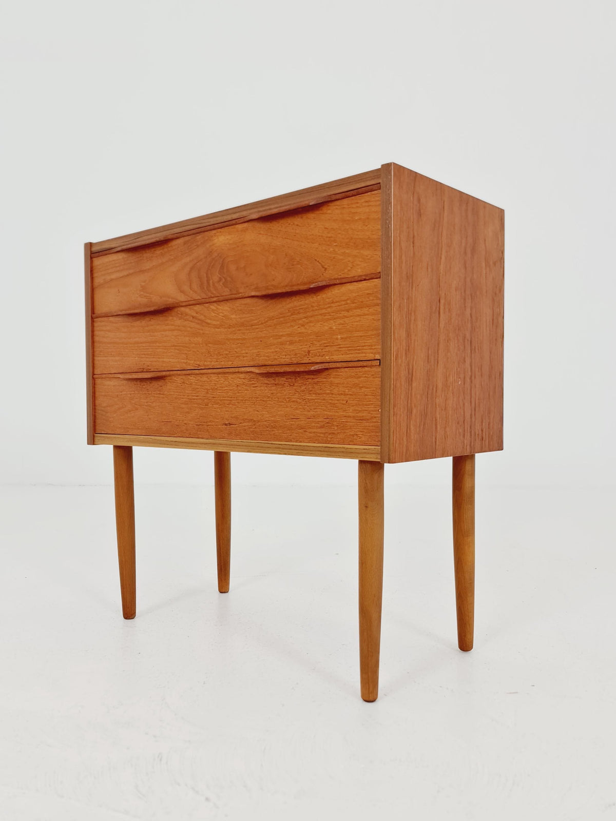 Midcentury danish drawer dresser /3 drawers 1960s