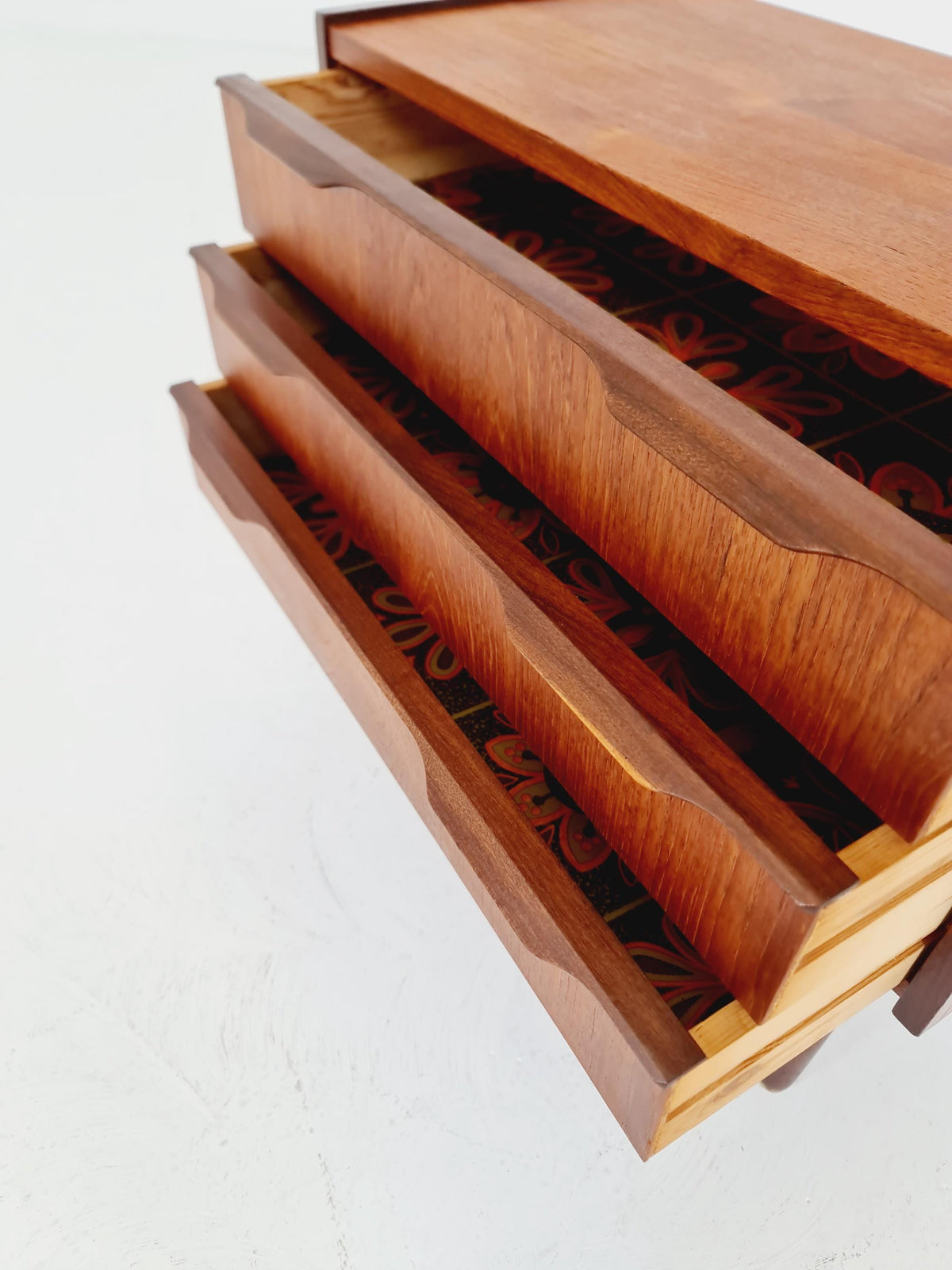 Midcentury danish drawer dresser /3 drawers 1960s
